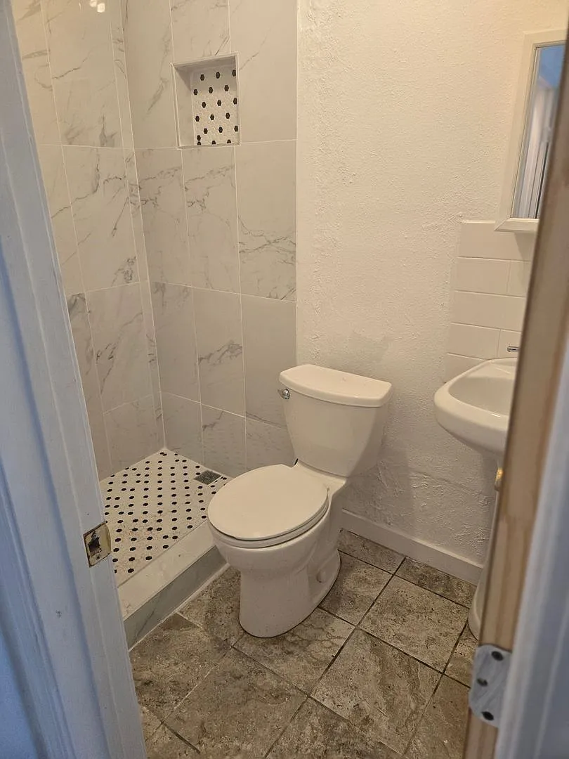 Homes For Rent In TX: Galena Park 77547 9th 1BR — Photo 3