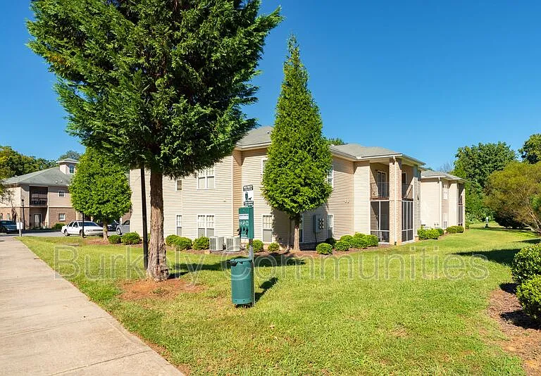 104 Thornton Ct #E — Photo 15