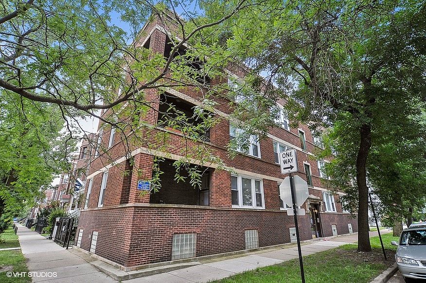 1st image of 1735 W Waveland Ave #1737-2