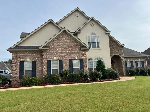 100 Gresham Dr, Millbrook, AL 36054