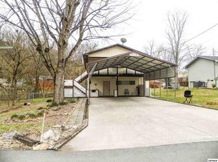 144 Indiana Ave, Pigeon Forge, TN 37863