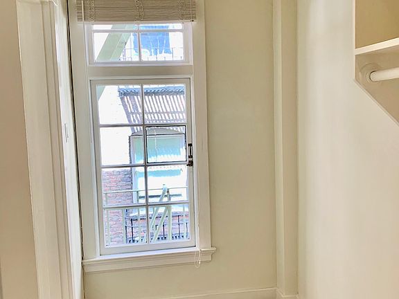3rd image of 643 Mason St APT 8