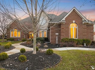 202 Orleans Ave, Monroe, MI 48162