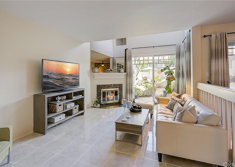 Chapman Villas Apartments Fullerton, CA Zillow