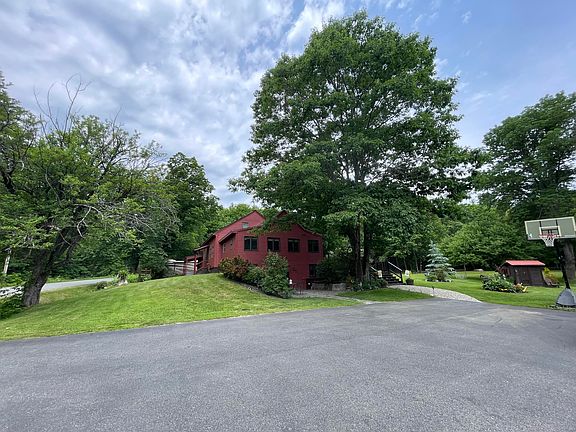 3rd image of 277 Wooster Hill Road