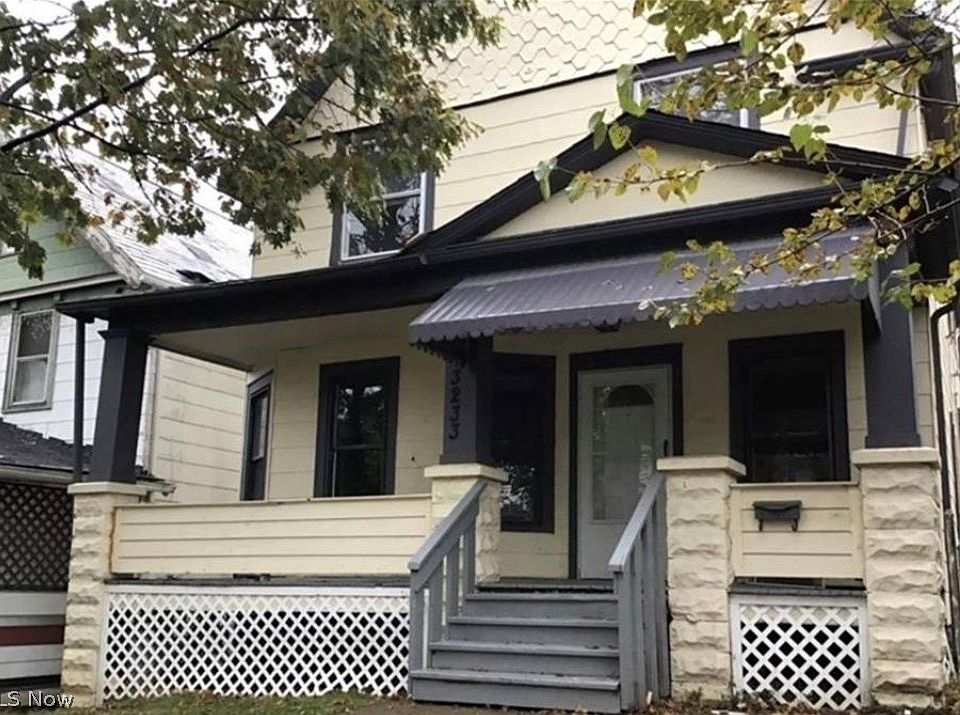 1st image of 3233 W 94th St