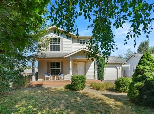 18642 Vaughn Milton Loop NE, Poulsbo, WA 98370