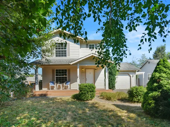 18642 Vaughn Milton Loop NE, Poulsbo, WA 98370