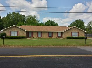 1449 W Fairmont St, Longview, TX 75604