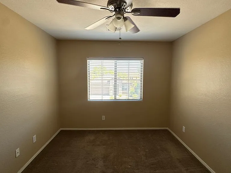 39208 N Parker Ln — Photo 6