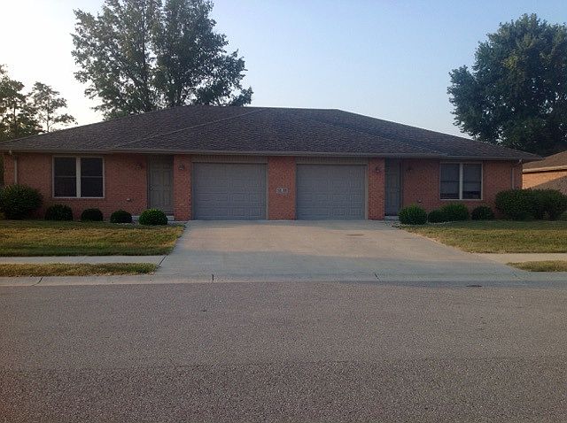 1st image of 211 Schleibaum Ct