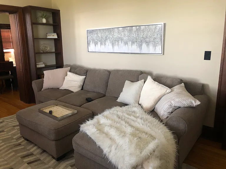 1721 Pleasant St #8 — Photo 6