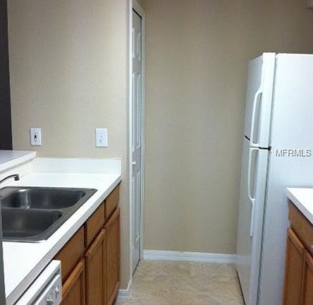 5th image of 2238 Fluorshire Dr
