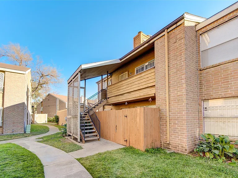 10202 Forum Park Dr #256 — Photo 24