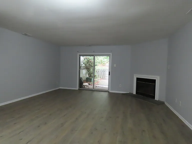 16 Fair Oaks Ct — Photo 2