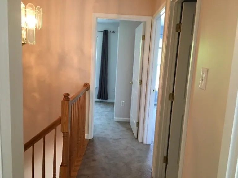 8701 Rochelle Dr — Photo 18