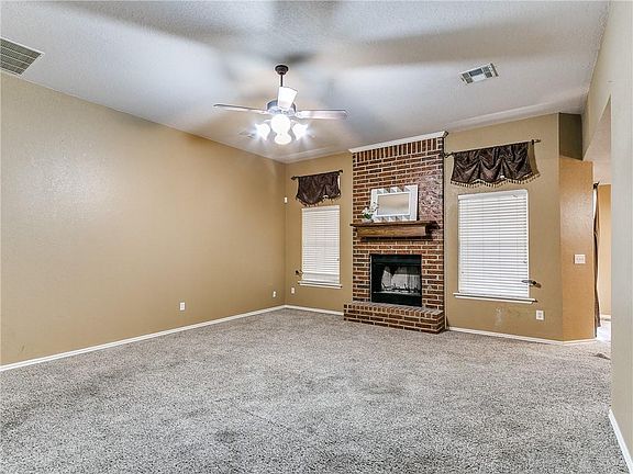 3rd image of 205 Amanda Dr
