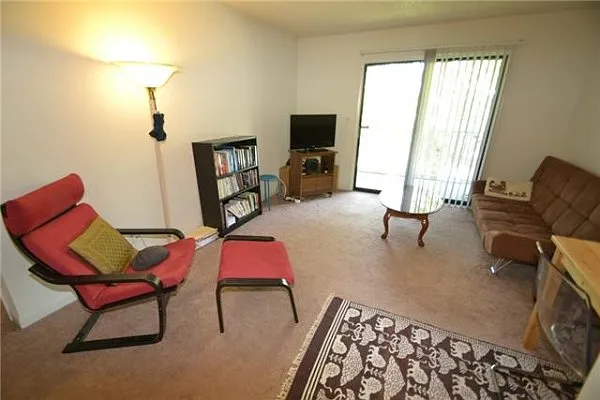 1901 18th Ave S #203 — Photo 3