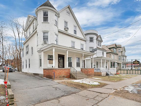 4th image of 920 McClellan St