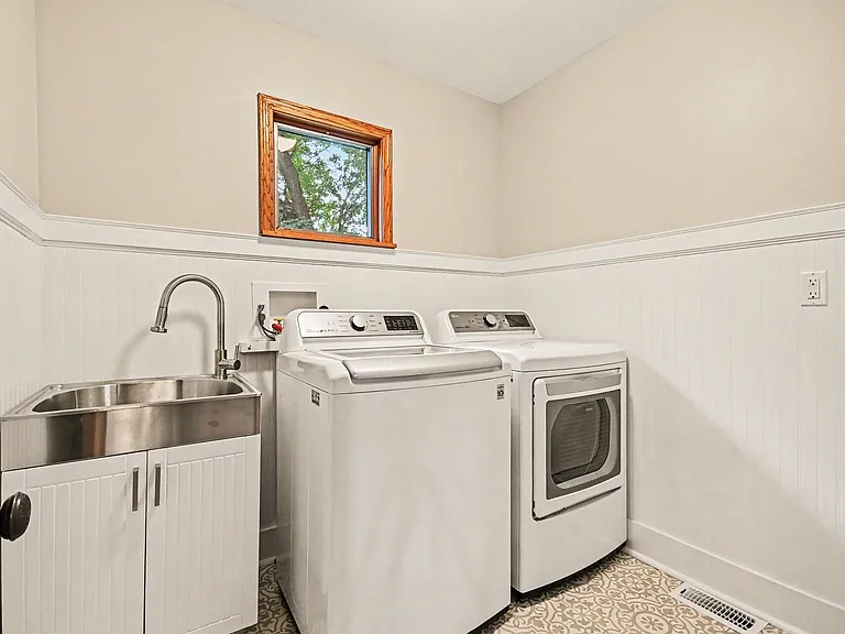 12905 Cathy Ln — Photo 18