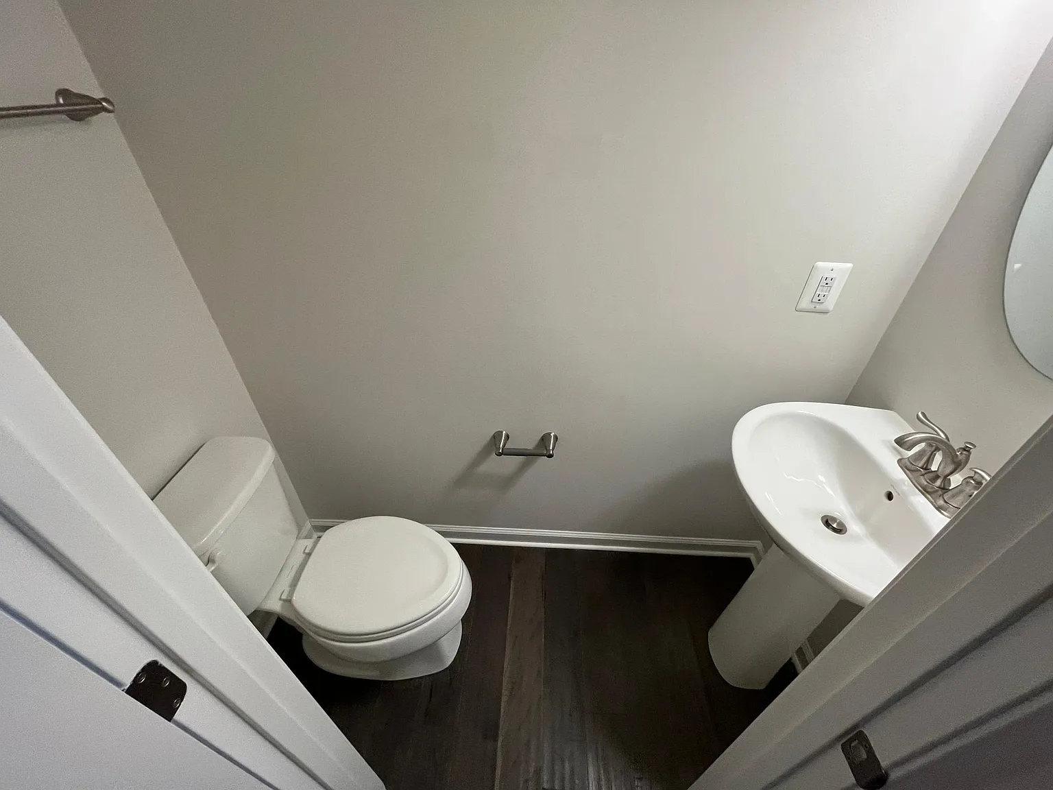3 bed, 1960 sqft, $3,000 — Photo 4