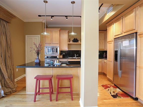 4th image of 3030 Post Oak Blvd Unit 310