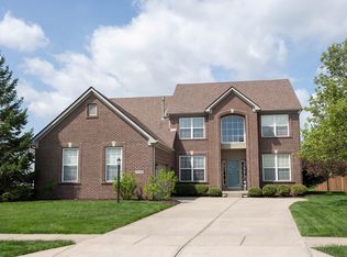 12752 Broncos Dr, Fishers, IN 46038