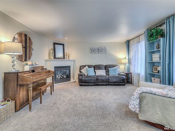 4th image of 13514 To 13516 91st Avenue Ct NW