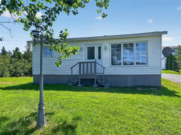 335 Main Street, Carmanville South, NL A0G1N0