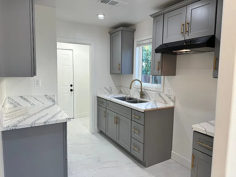 3136 Monterey St — Photo 9