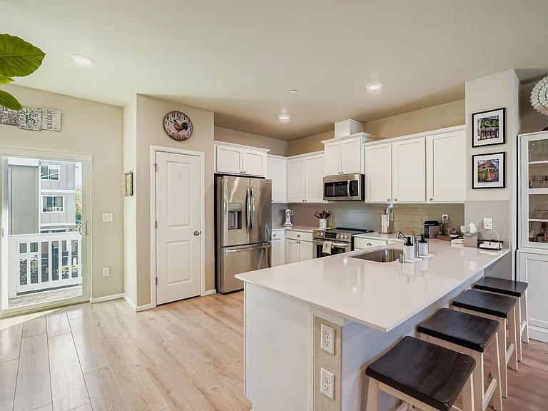 32668 Steamboat Ln — Photo 6