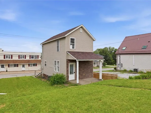 2212 Freeport Rd, Natrona Heights, PA 15065