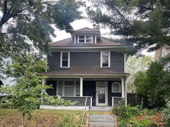 2nd image of 453 Wheeler St N
