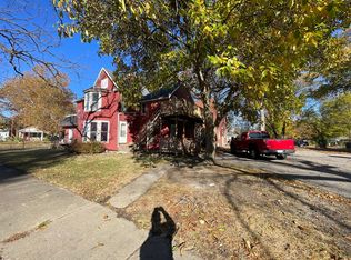 1100 N Sheridan Rd UNIT B, Peoria, IL 61606