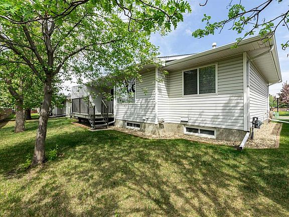 2nd image of 2816 E Botterill Cres #59-RED