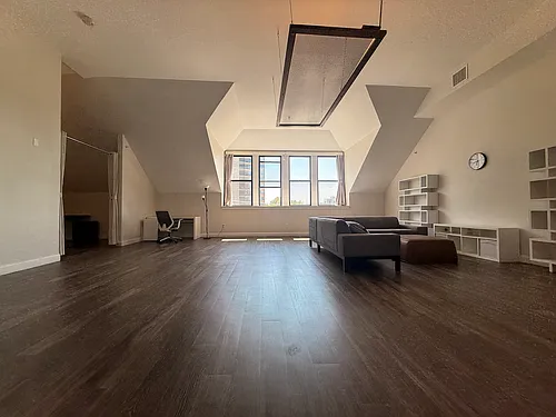1022 Hancock St #304 Photo 1