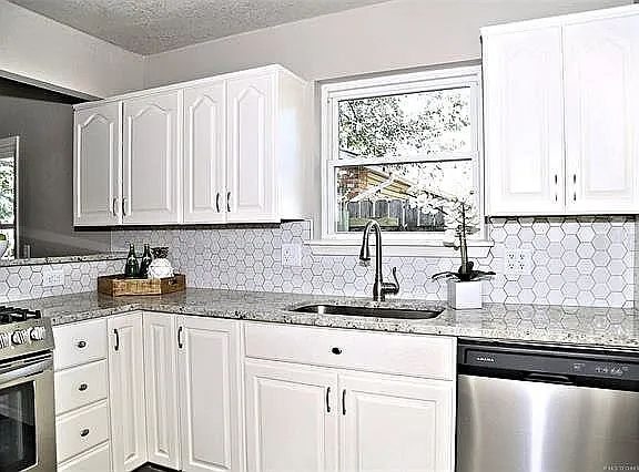 4th image of 1262 E 140th St