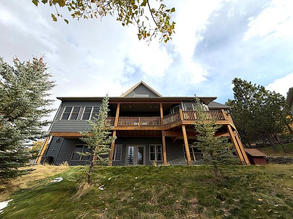 4th image of 960 Strawberry Dr