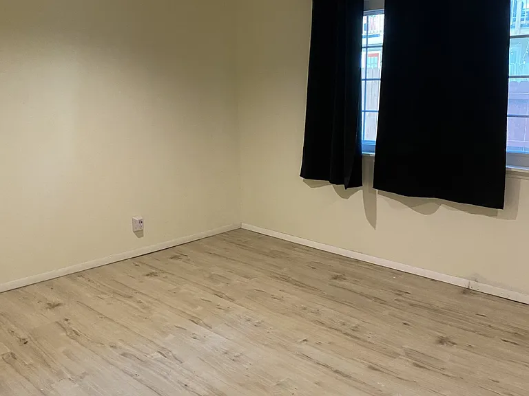 2878 Mossy Brink Ct — Photo 21