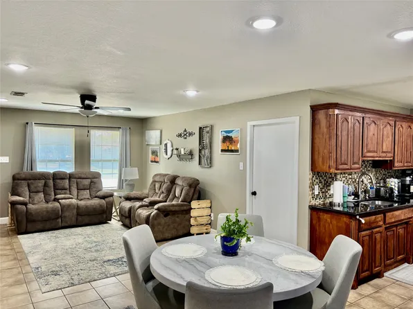 3113 Old Hickory Trl, Forest Hill, TX 76140
