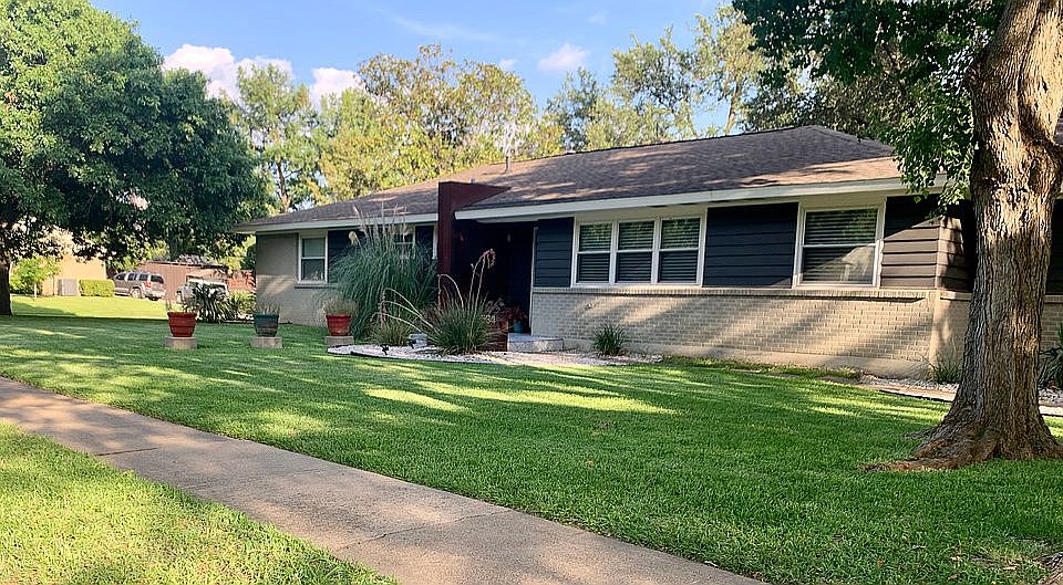 2nd image of 3584 Merrell Rd