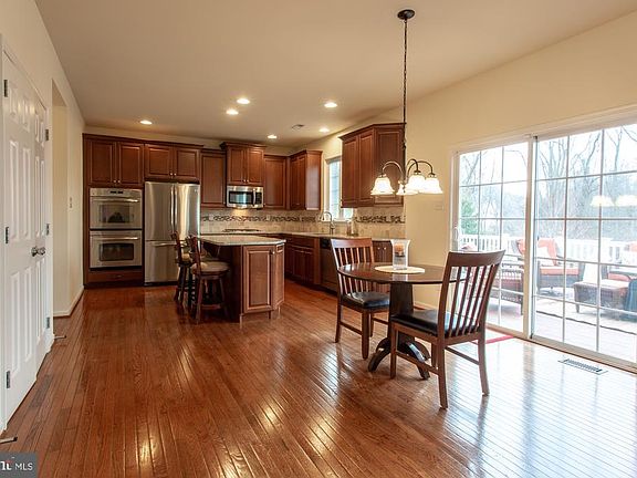 4th image of 105 Brandywine Ct