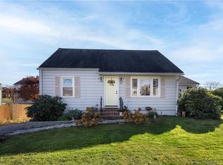 18 Weybosset St, Shelton, CT 06484