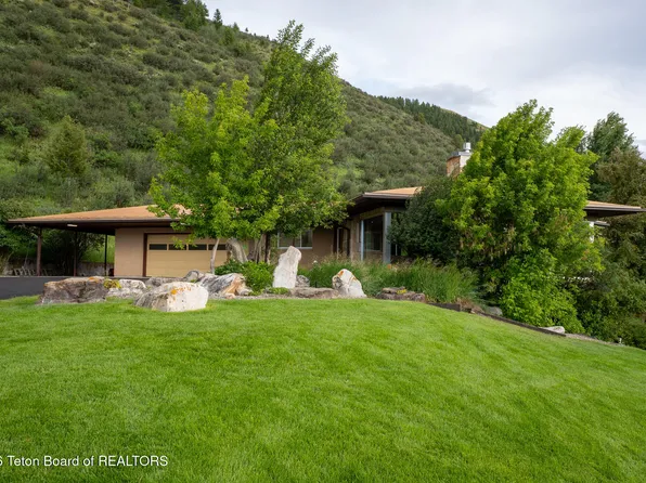 590 E 5th Ave, Afton, WY 83110