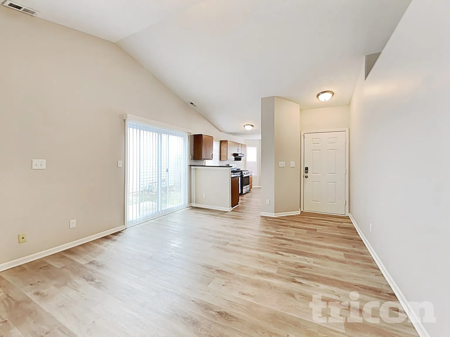 5660 Buttercup Way Indianapolis IN — Photo 3