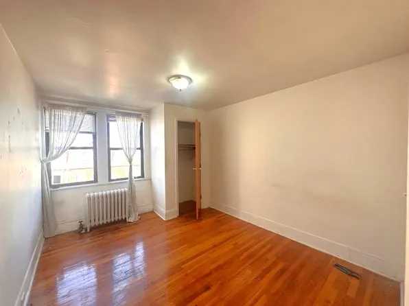 20-52 32nd Street image 10 of 16