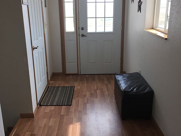 Entry way