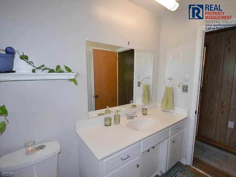 182 Riverbend Dr — Photo 8