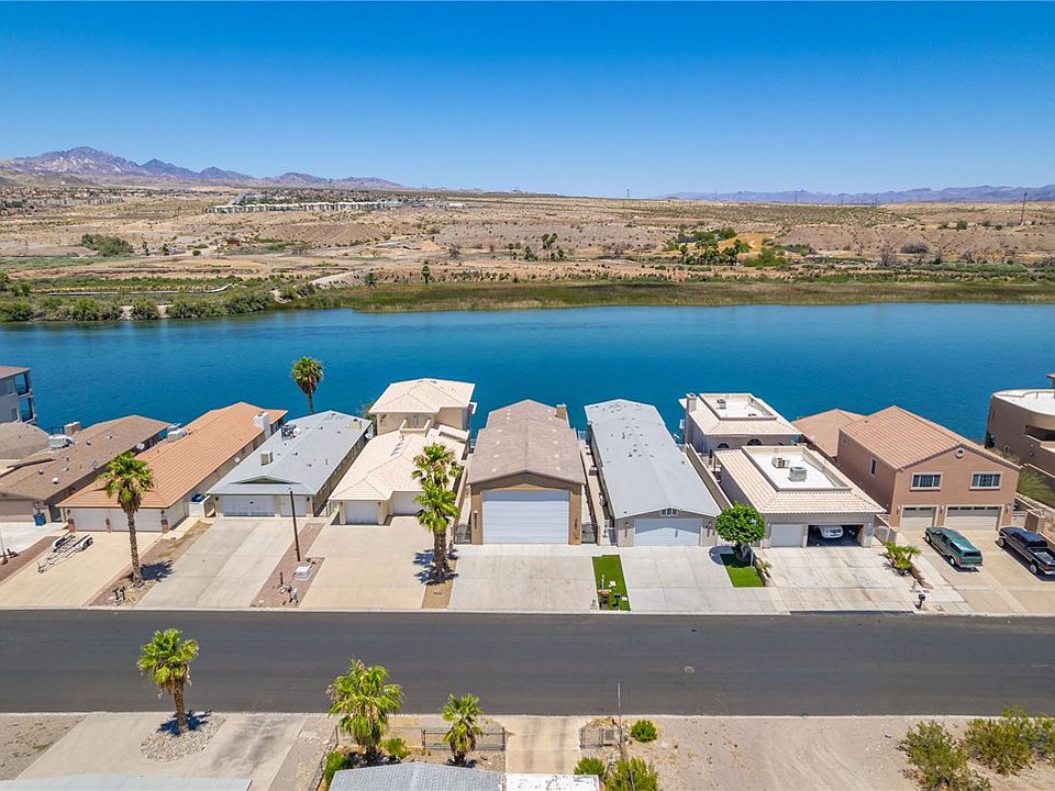 1st image of 987 Riverfront Drive