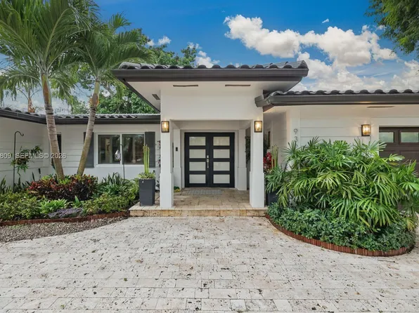 9320 SW 165th St, Palmetto Bay, FL 33157